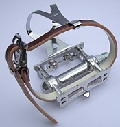 click here to see more pictures of this item